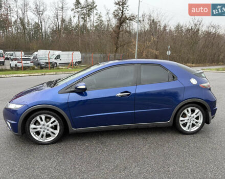 Синий Хонда Цивик, объемом двигателя 1.8 л и пробегом 194 тыс. км за 8300 $, фото 1 на Automoto.ua