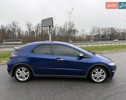 Синий Хонда Цивик, объемом двигателя 1.8 л и пробегом 194 тыс. км за 8300 $, фото 4 на Automoto.ua