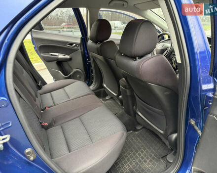 Синий Хонда Цивик, объемом двигателя 1.8 л и пробегом 194 тыс. км за 8300 $, фото 13 на Automoto.ua