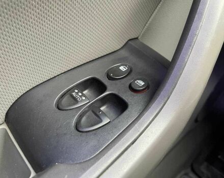 Синий Хонда Цивик, объемом двигателя 1.8 л и пробегом 283 тыс. км за 5290 $, фото 13 на Automoto.ua