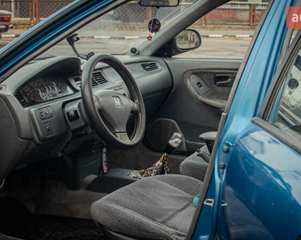 Синий Хонда Цивик, объемом двигателя 1.49 л и пробегом 330 тыс. км за 3000 $, фото 5 на Automoto.ua