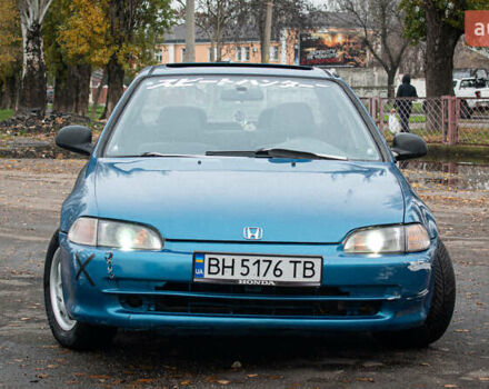 Синий Хонда Цивик, объемом двигателя 1.49 л и пробегом 330 тыс. км за 3000 $, фото 2 на Automoto.ua