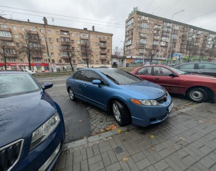 Синий Хонда Цивик, объемом двигателя 1.8 л и пробегом 269 тыс. км за 5700 $, фото 1 на Automoto.ua
