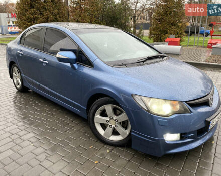 Синий Хонда Цивик, объемом двигателя 1.8 л и пробегом 237 тыс. км за 6000 $, фото 2 на Automoto.ua