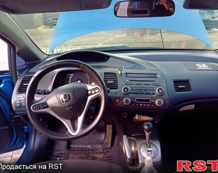 Синий Хонда Цивик, объемом двигателя 1.8 л и пробегом 207 тыс. км за 6000 $, фото 4 на Automoto.ua