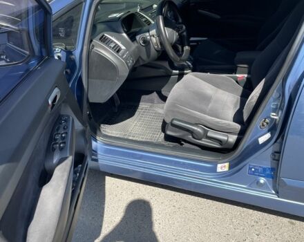 Синий Хонда Цивик, объемом двигателя 1.8 л и пробегом 214 тыс. км за 5000 $, фото 6 на Automoto.ua