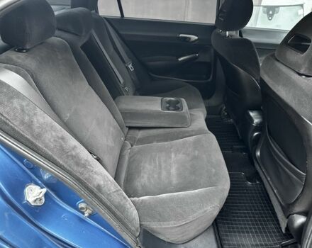 Синий Хонда Цивик, объемом двигателя 1.8 л и пробегом 240 тыс. км за 5500 $, фото 7 на Automoto.ua