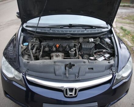 Синій Хонда Сівік, об'ємом двигуна 1.8 л та пробігом 270 тис. км за 4500 $, фото 7 на Automoto.ua