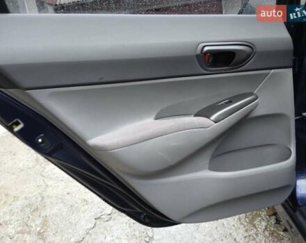 Хонда Цивик 2007 в Радехове на Automoto.ua Синий Хонда Цивик, объемом двигателя 1.8 л и пробегом 242 тыс. км за 4700 $, фото 21 на Automoto.ua