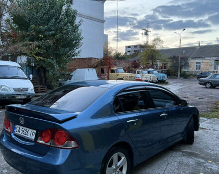 Синий Хонда Цивик, объемом двигателя 1.8 л и пробегом 239 тыс. км за 5200 $, фото 2 на Automoto.ua