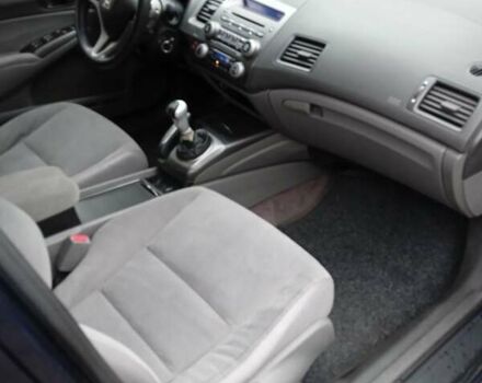 Хонда Цивик 2007 в Радехове на Automoto.ua Синий Хонда Цивик, объемом двигателя 1.8 л и пробегом 242 тыс. км за 4700 $, фото 11 на Automoto.ua