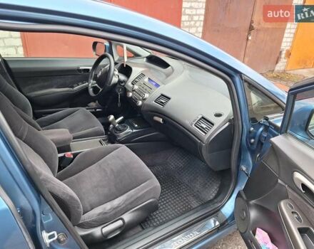Синій Хонда Сівік, об'ємом двигуна 1.8 л та пробігом 315 тис. км за 6000 $, фото 3 на Automoto.ua