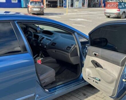 Синий Хонда Цивик, объемом двигателя 1.3 л и пробегом 290 тыс. км за 6199 $, фото 11 на Automoto.ua