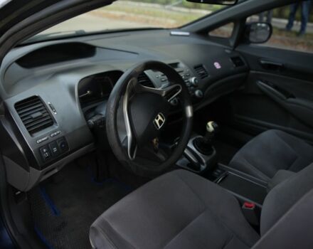 Синій Хонда Сівік, об'ємом двигуна 1.8 л та пробігом 270 тис. км за 4500 $, фото 5 на Automoto.ua