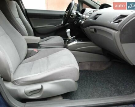 Хонда Цивик 2007 в Радехове на Automoto.ua Синий Хонда Цивик, объемом двигателя 1.8 л и пробегом 242 тыс. км за 4700 $, фото 10 на Automoto.ua