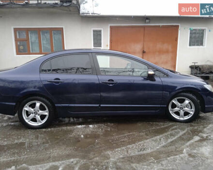 Синий Хонда Цивик, объемом двигателя 1.8 л и пробегом 243 тыс. км за 4700 $, фото 6 на Automoto.ua