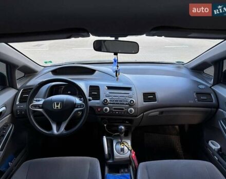 Синий Хонда Цивик, объемом двигателя 1.3 л и пробегом 290 тыс. км за 6199 $, фото 14 на Automoto.ua
