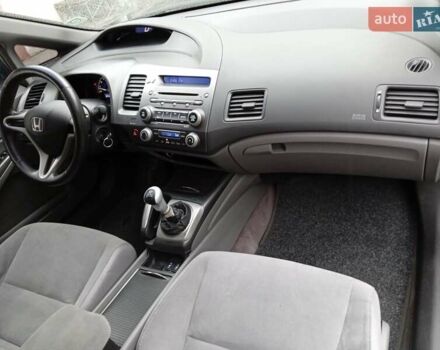 Хонда Цивик 2007 в Радехове на Automoto.ua Синий Хонда Цивик, объемом двигателя 1.8 л и пробегом 242 тыс. км за 4700 $, фото 12 на Automoto.ua