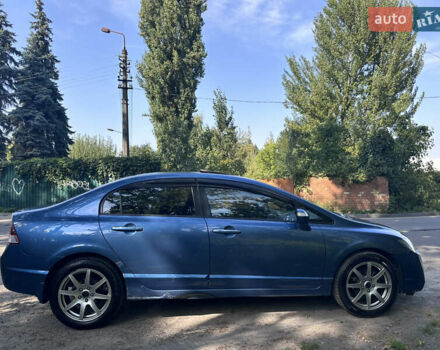Синій Хонда Сівік, об'ємом двигуна 1.8 л та пробігом 262 тис. км за 5750 $, фото 6 на Automoto.ua