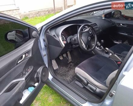 Синий Хонда Цивик, объемом двигателя 1.8 л и пробегом 173 тыс. км за 5100 $, фото 11 на Automoto.ua