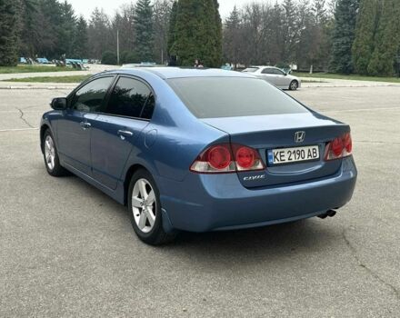 Синий Хонда Цивик, объемом двигателя 1.8 л и пробегом 249 тыс. км за 5600 $, фото 4 на Automoto.ua