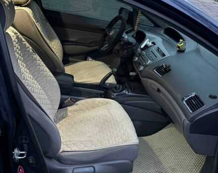 Синий Хонда Цивик, объемом двигателя 1.8 л и пробегом 279 тыс. км за 6200 $, фото 6 на Automoto.ua