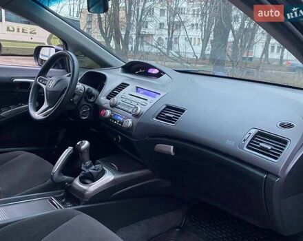 Синий Хонда Цивик, объемом двигателя 1.8 л и пробегом 132 тыс. км за 6500 $, фото 22 на Automoto.ua