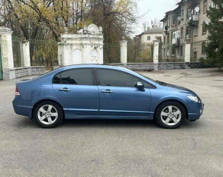 Синий Хонда Цивик, объемом двигателя 1.8 л и пробегом 249 тыс. км за 5600 $, фото 2 на Automoto.ua