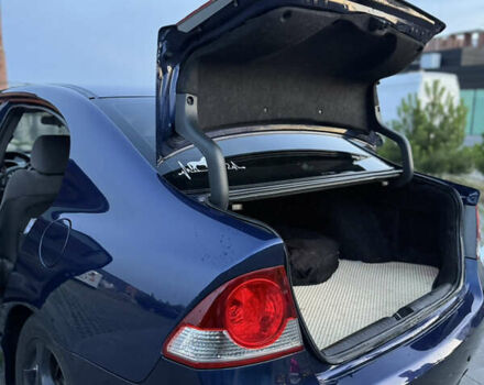 Синий Хонда Цивик, объемом двигателя 1.8 л и пробегом 235 тыс. км за 7500 $, фото 11 на Automoto.ua