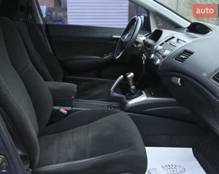 Синий Хонда Цивик, объемом двигателя 1.8 л и пробегом 244 тыс. км за 5999 $, фото 36 на Automoto.ua