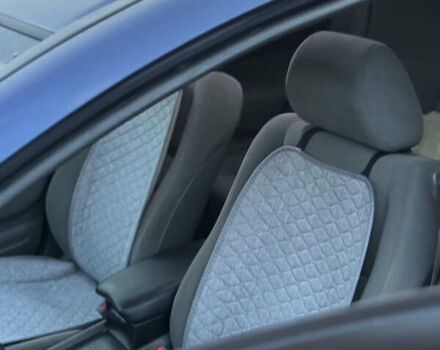 Синий Хонда Цивик, объемом двигателя 1.8 л и пробегом 235 тыс. км за 7500 $, фото 5 на Automoto.ua