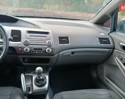 Синий Хонда Цивик, объемом двигателя 1.8 л и пробегом 218 тыс. км за 5000 $, фото 18 на Automoto.ua