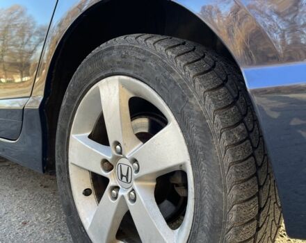 Синий Хонда Цивик, объемом двигателя 1.8 л и пробегом 201 тыс. км за 6499 $, фото 3 на Automoto.ua