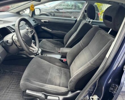 Синий Хонда Цивик, объемом двигателя 1.8 л и пробегом 170 тыс. км за 6999 $, фото 6 на Automoto.ua