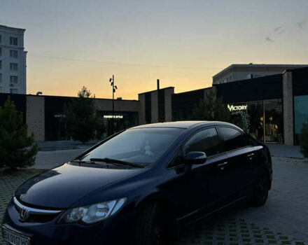 Синий Хонда Цивик, объемом двигателя 1.8 л и пробегом 235 тыс. км за 7500 $, фото 1 на Automoto.ua