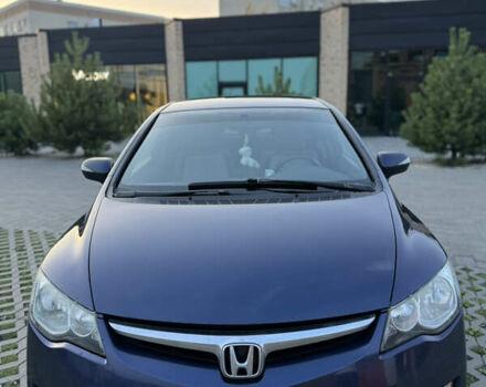 Синий Хонда Цивик, объемом двигателя 1.8 л и пробегом 235 тыс. км за 7500 $, фото 2 на Automoto.ua
