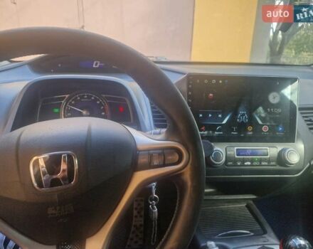 Синий Хонда Цивик, объемом двигателя 1.8 л и пробегом 249 тыс. км за 6000 $, фото 2 на Automoto.ua