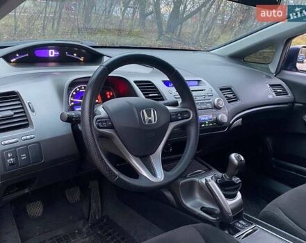 Синий Хонда Цивик, объемом двигателя 1.8 л и пробегом 132 тыс. км за 6500 $, фото 17 на Automoto.ua
