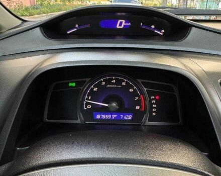 Синий Хонда Цивик, объемом двигателя 1.8 л и пробегом 187 тыс. км за 8000 $, фото 9 на Automoto.ua