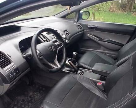 Синий Хонда Цивик, объемом двигателя 1.8 л и пробегом 265 тыс. км за 5000 $, фото 5 на Automoto.ua