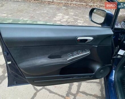 Синий Хонда Цивик, объемом двигателя 1.8 л и пробегом 132 тыс. км за 6500 $, фото 20 на Automoto.ua