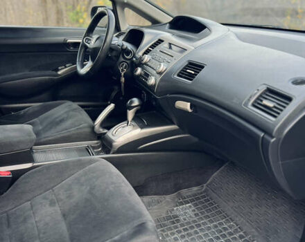 Синий Хонда Цивик, объемом двигателя 1.34 л и пробегом 191 тыс. км за 6600 $, фото 16 на Automoto.ua