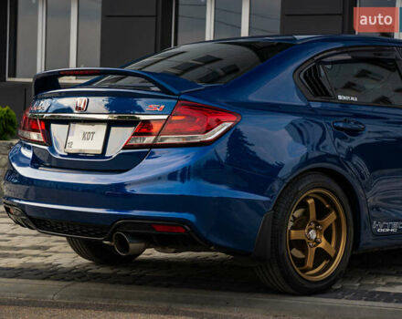 Синий Хонда Цивик, объемом двигателя 2.4 л и пробегом 160 тыс. км за 15500 $, фото 2 на Automoto.ua