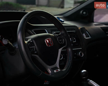 Синий Хонда Цивик, объемом двигателя 2.4 л и пробегом 160 тыс. км за 15500 $, фото 6 на Automoto.ua