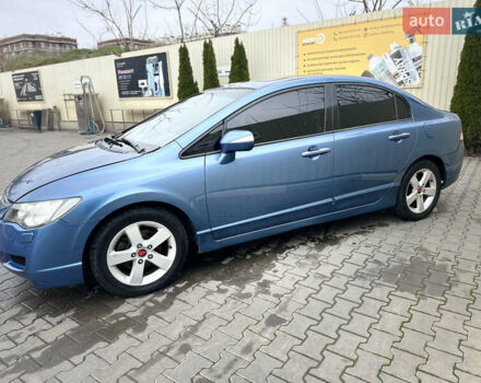 Синий Хонда Цивик, объемом двигателя 1.8 л и пробегом 241 тыс. км за 5500 $, фото 1 на Automoto.ua