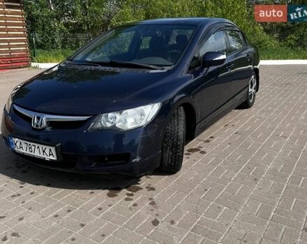 Синий Хонда Цивик, объемом двигателя 1.8 л и пробегом 211 тыс. км за 4500 $, фото 1 на Automoto.ua