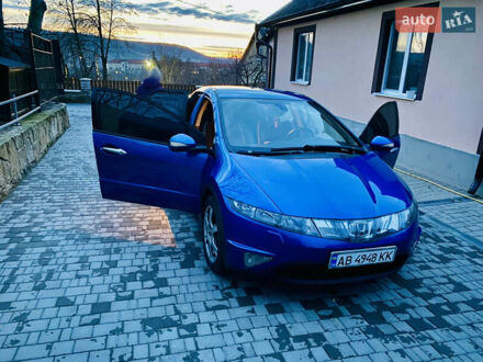 Синий Хонда Цивик, объемом двигателя 1.8 л и пробегом 306 тыс. км за 4800 $, фото 1 на Automoto.ua