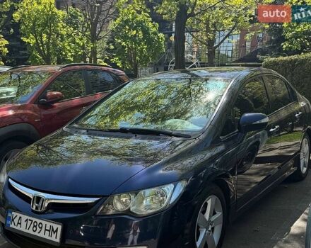 Синий Хонда Цивик, объемом двигателя 1.8 л и пробегом 242 тыс. км за 7200 $, фото 1 на Automoto.ua