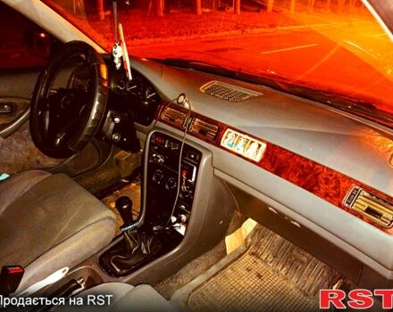 Зеленый Хонда Цивик, объемом двигателя 1.5 л и пробегом 332 тыс. км за 1800 $, фото 5 на Automoto.ua