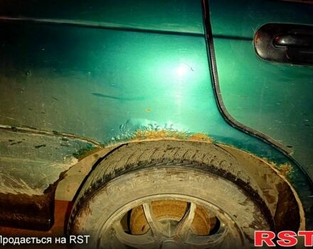 Зеленый Хонда Цивик, объемом двигателя 1.5 л и пробегом 332 тыс. км за 1800 $, фото 7 на Automoto.ua